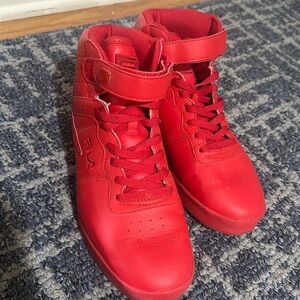 Fila size 9.5 red high top sneaker